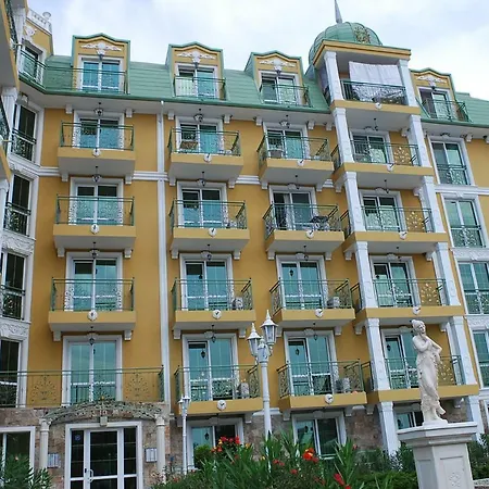 Golden Hermes Appartement